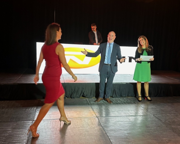 ΒΡΑΒΕΥΣΗ ΓΙΑ ΤΟΝ ΔΙΑΓΩΝΙΣΜΟ ΤΑΞΙΔΙΟΥ ΣΤΟ ΜΠΟΥΕΝΟΣ ΑΙΡΕΣ 2023..